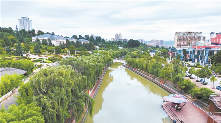 凝心聚力建设高品质现代化城区