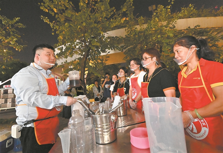 家政服务业新政策出台  如何破解“找阿姨难”