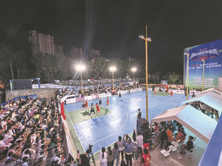 比赛吸引了众多市民到场观看。
