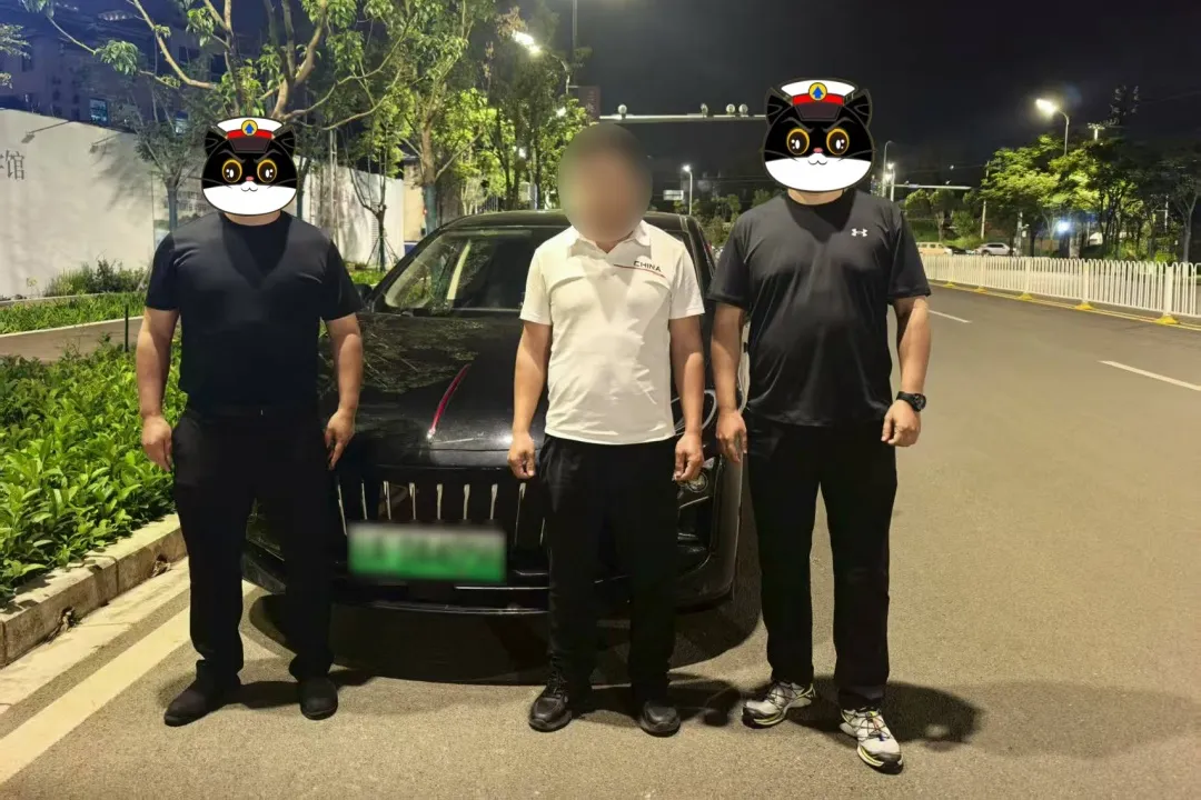 云南西双版纳边境管理支队专案组集中抓捕涉案司机 图片